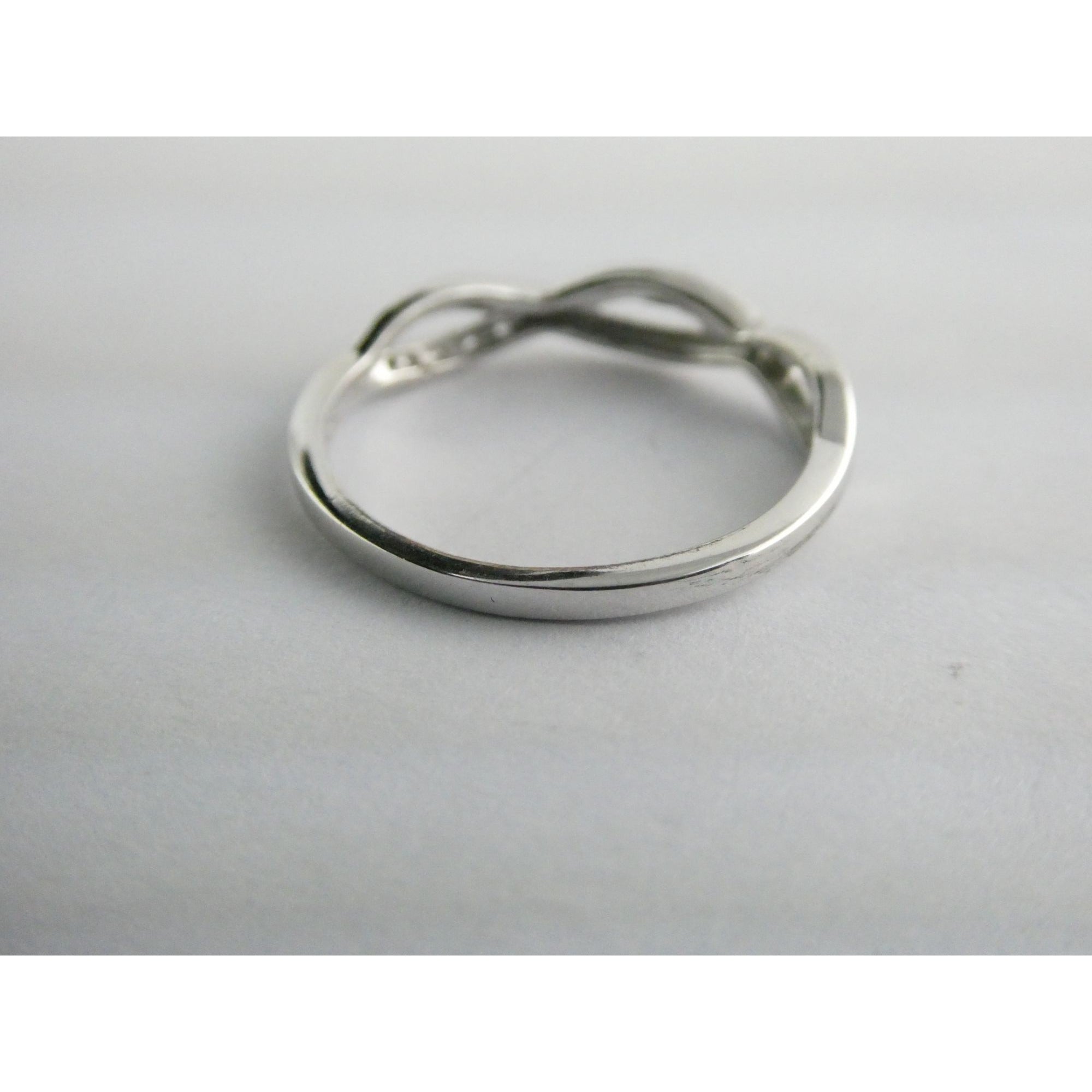 RJ Grazino RJ Sterling Silver Infinity Looped Design Ring Size 10 Weighs 2.1g