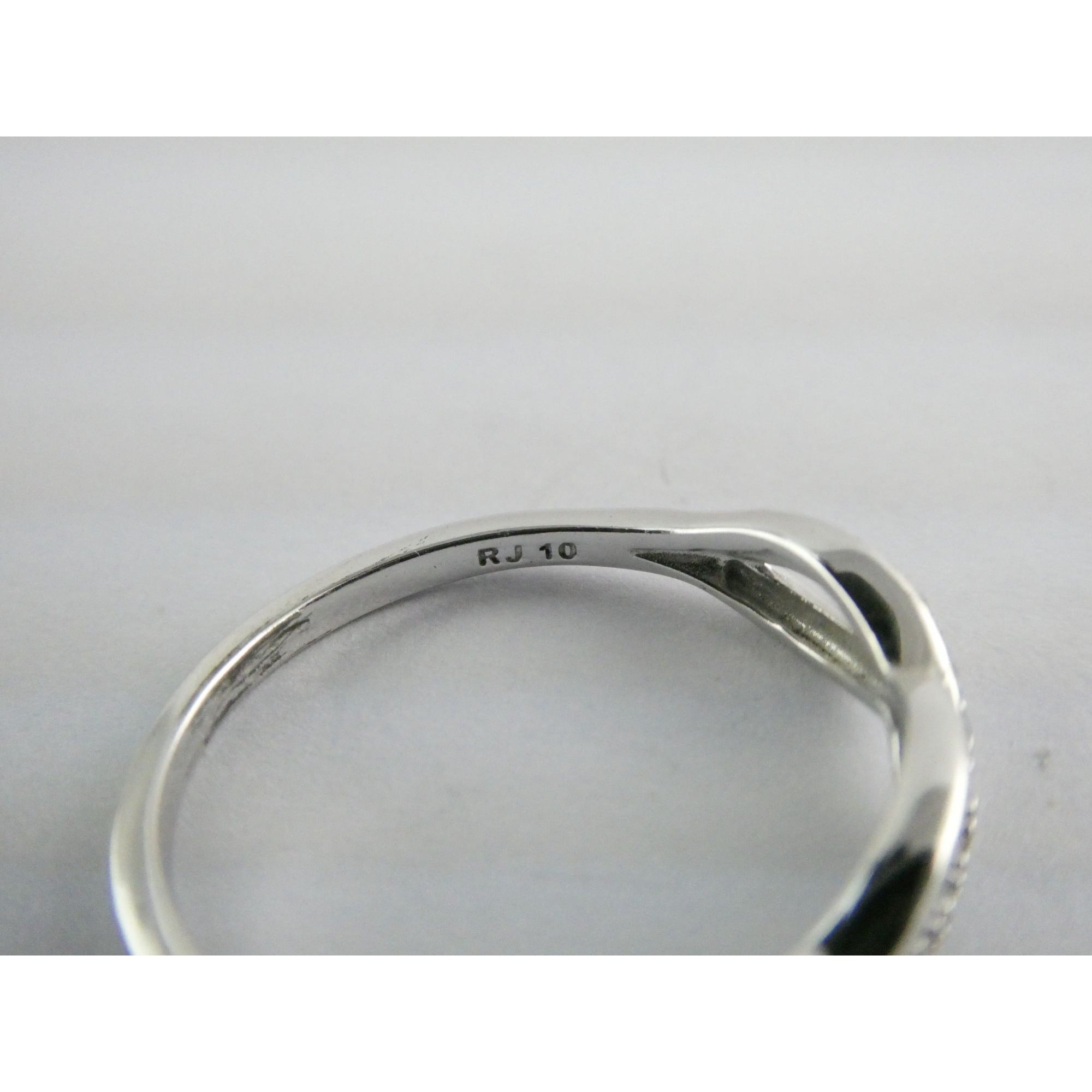 RJ Grazino RJ Sterling Silver Infinity Looped Design Ring Size 10 Weighs 2.1g