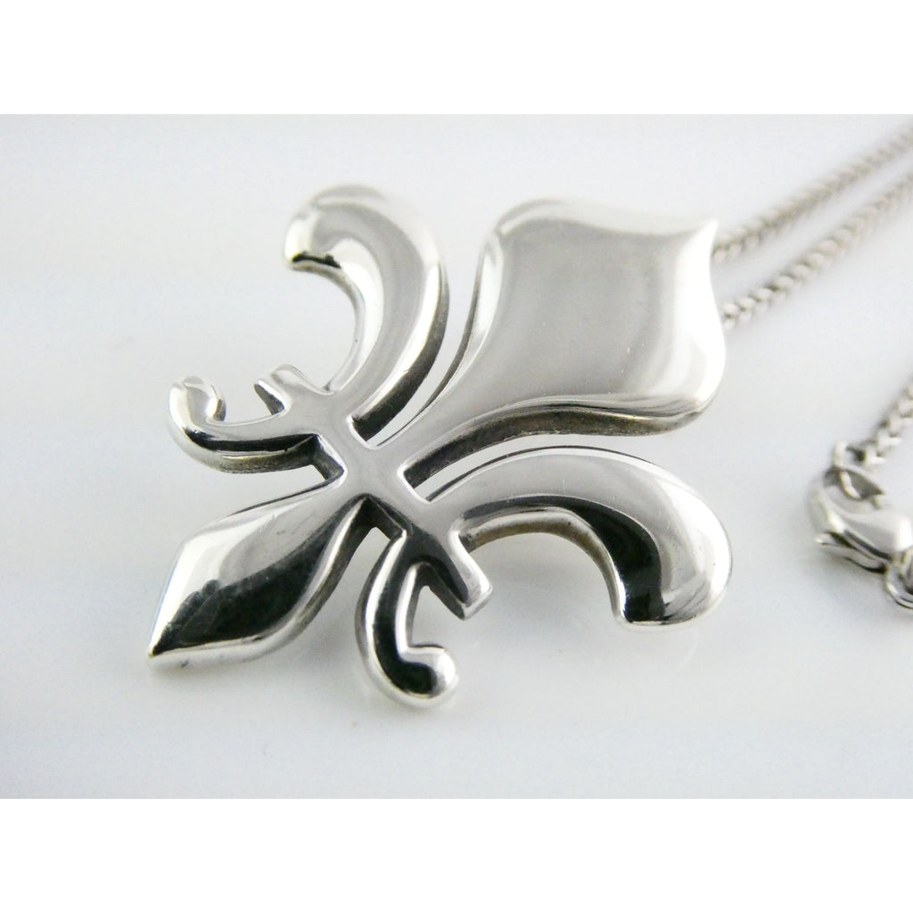 James Avery Retired Sterling Silver Fleur De Lis Pendant Necklace 13g 18 Inches