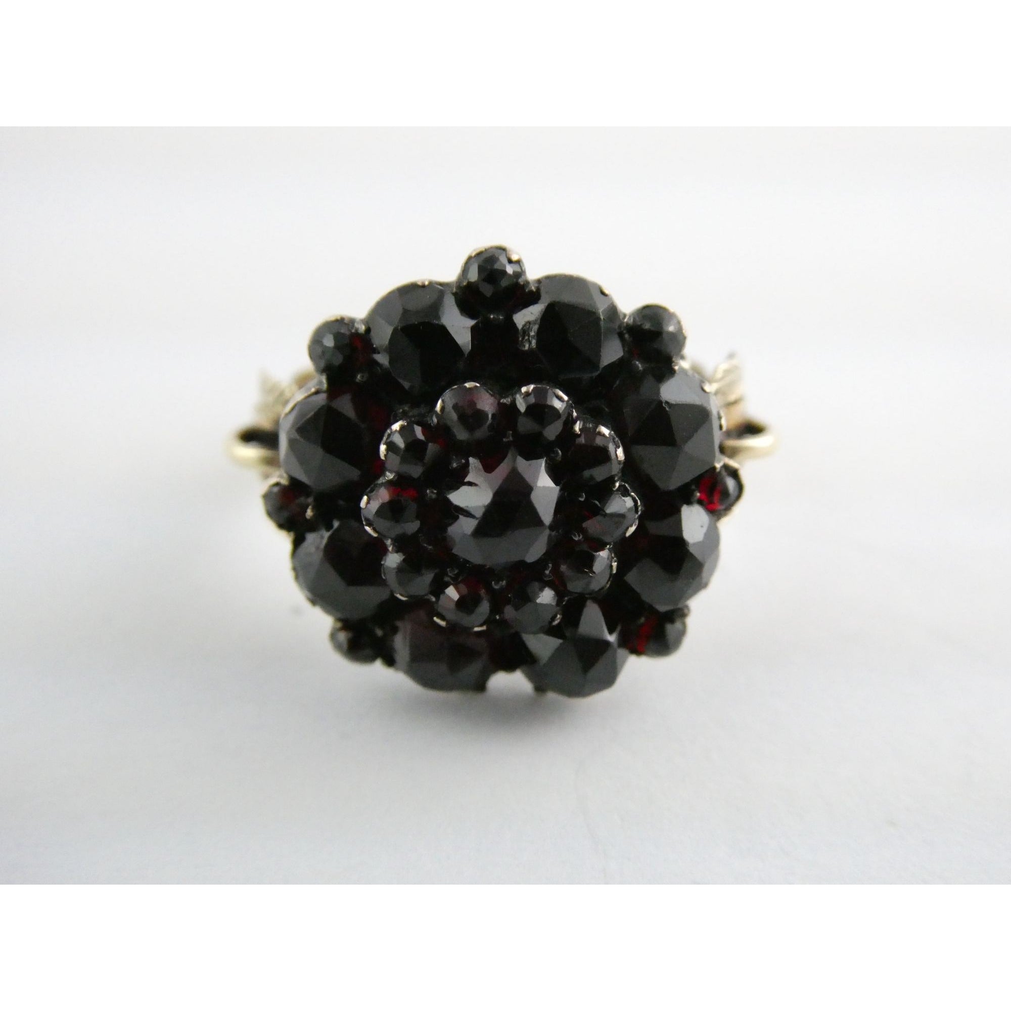 Antique Unmarked 14k Gold Rose Cut Garnet Ring Size 6.25 Weighs 4g 1 MISSING GEM