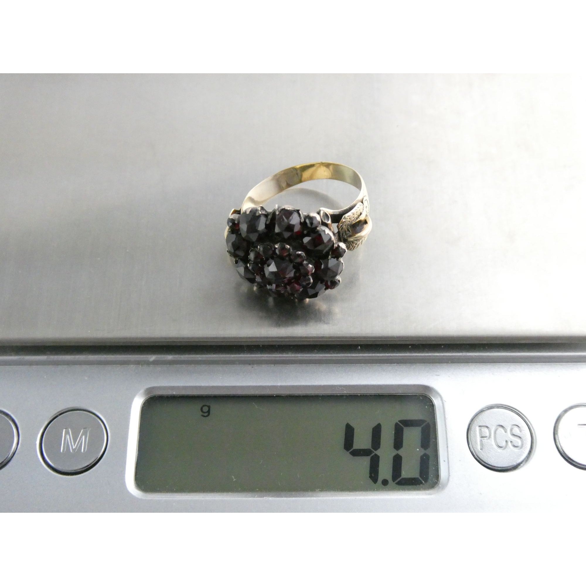 Antique Unmarked 14k Gold Rose Cut Garnet Ring Size 6.25 Weighs 4g 1 MISSING GEM