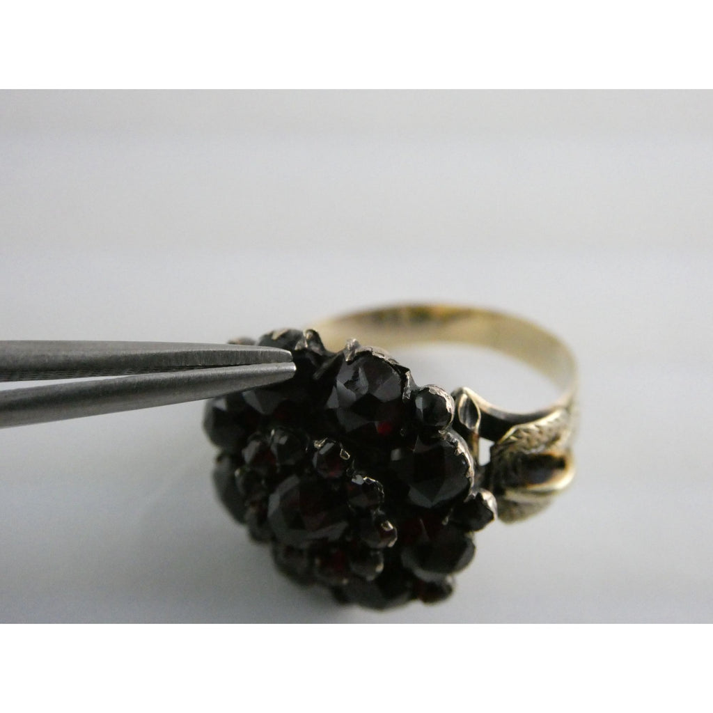 Antique Unmarked 14k Gold Rose Cut Garnet Ring Size 6.25 Weighs 4g 1 MISSING GEM