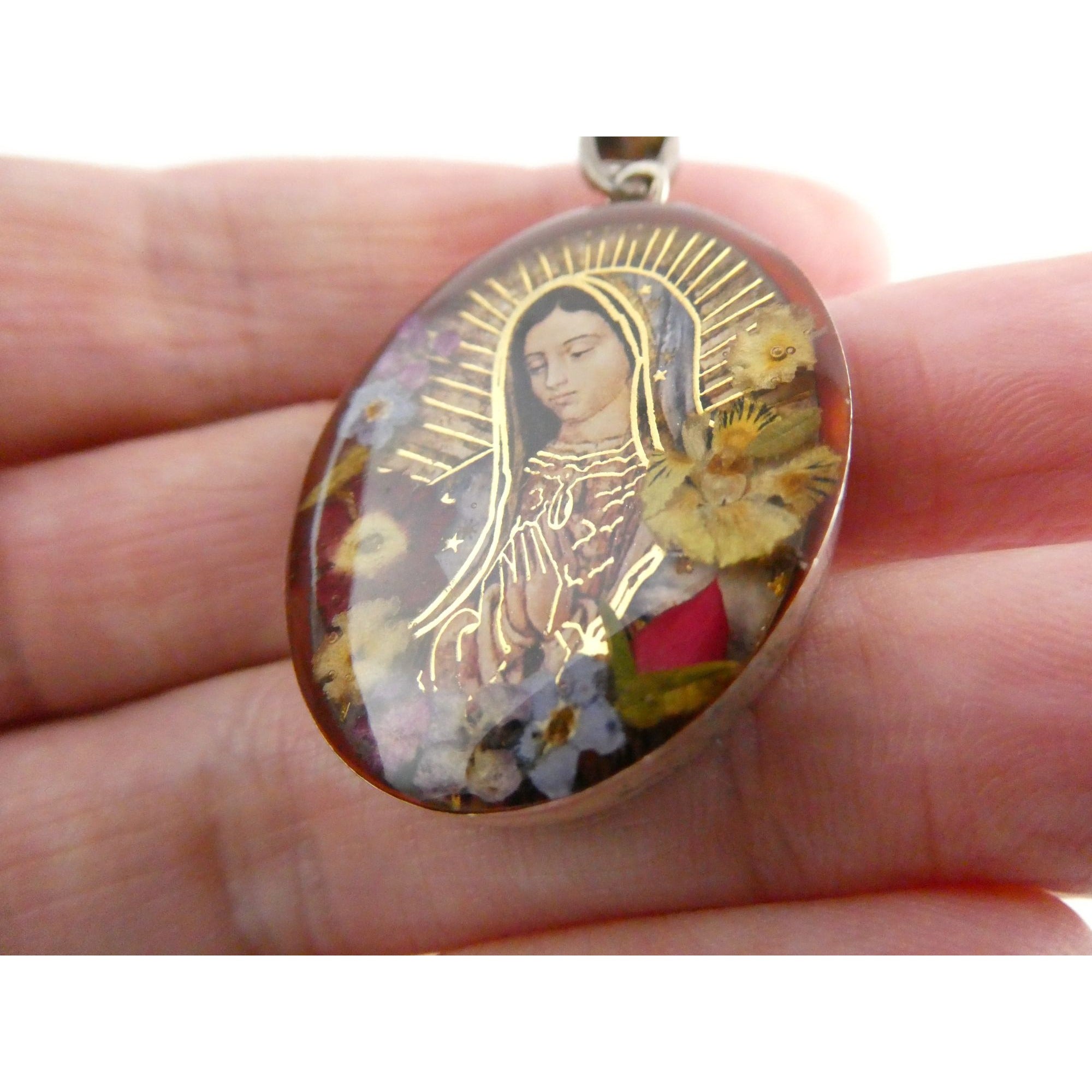 Mexican Sterling Silver Resin Encased Dried Flowers Holy Mary Pendant 8.2g 46mm