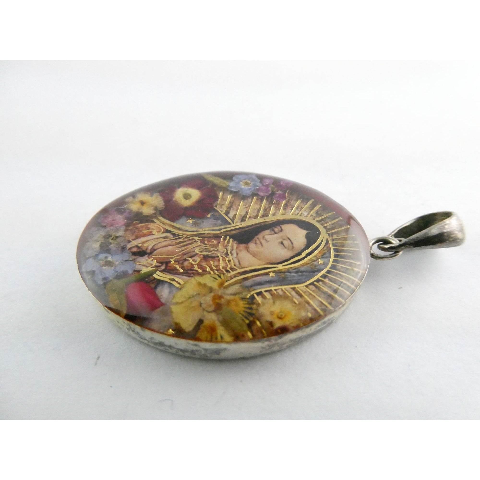 Mexican Sterling Silver Resin Encased Dried Flowers Holy Mary Pendant 8.2g 46mm