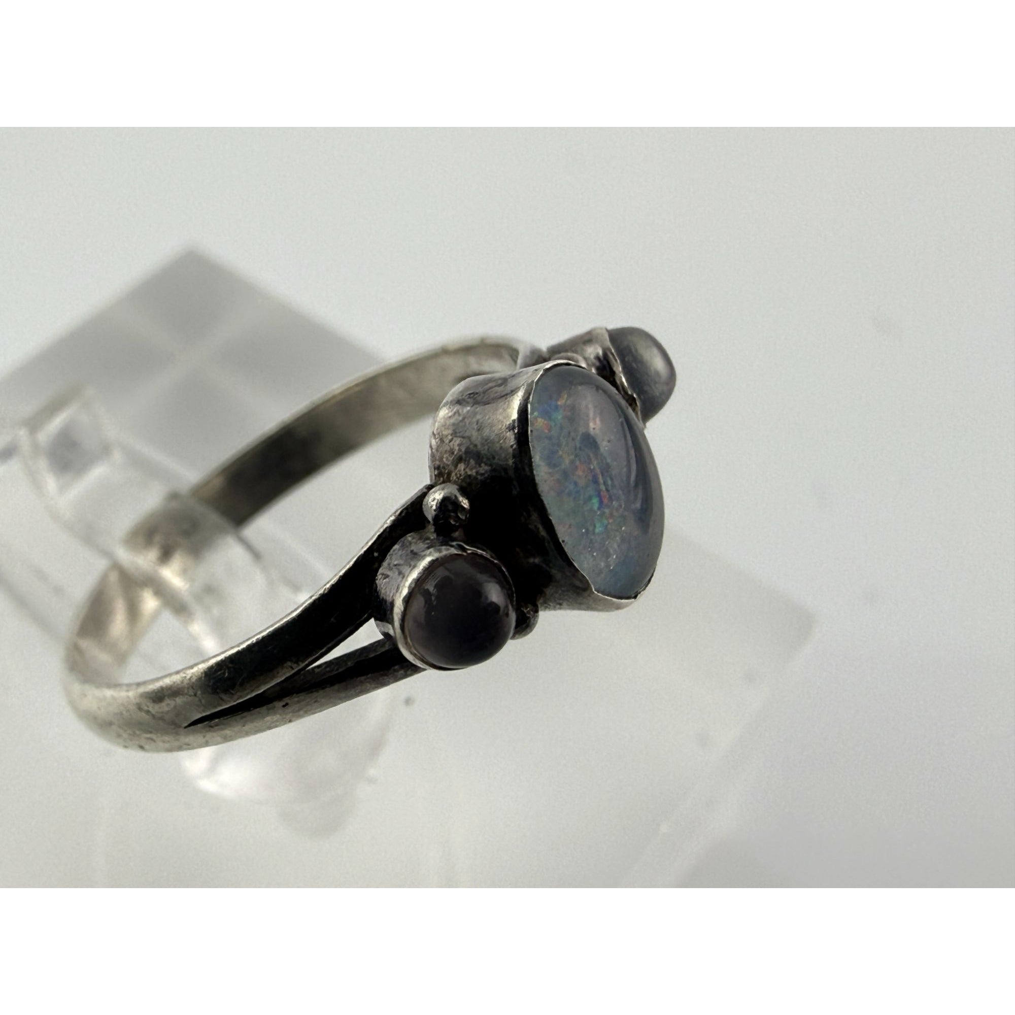 Sterling Silver Blue Opal Doublet White Moonstone Accents Ring 1.7g Size 5.5
