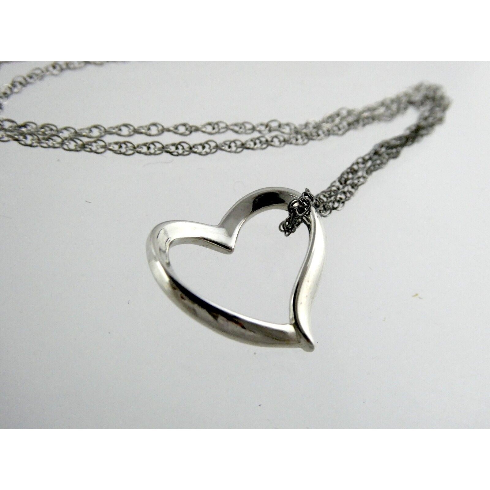 Sterling Silver Chain with Rhodium Open Heart Pendant NWT 925 2g 18 Inches