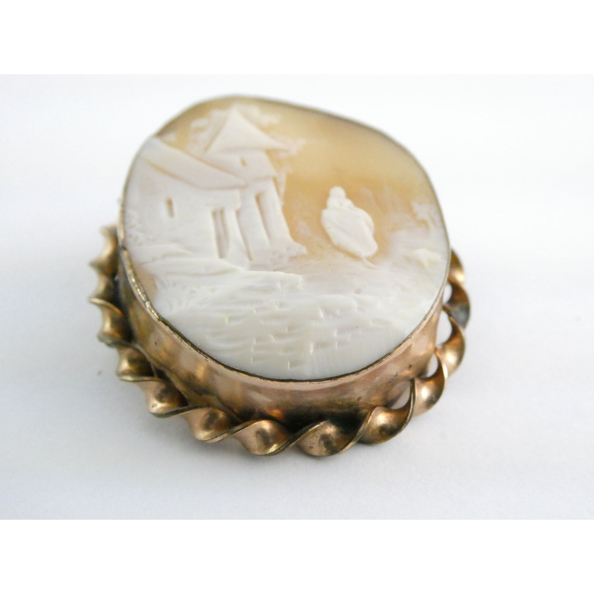 Antique Unmarked Goldtone Metal Carved Shell Cameo Landscape Scene Pin AS IS