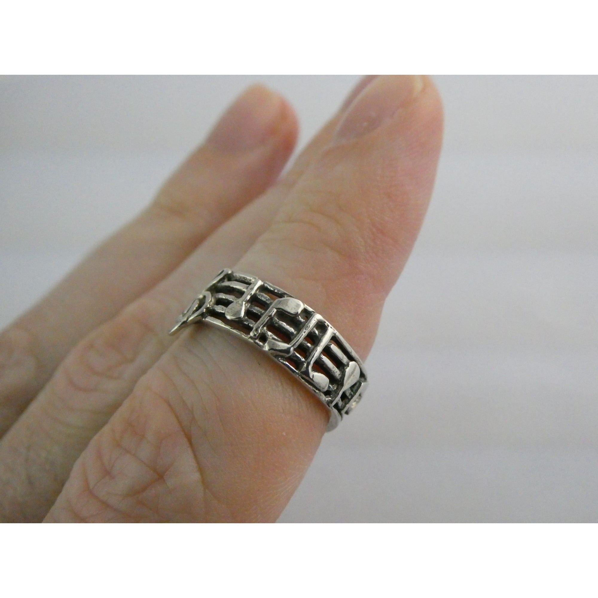 Sterling Silver Music Notes Band Ring 925 Size 6.25 Weighs 3.5 Grams