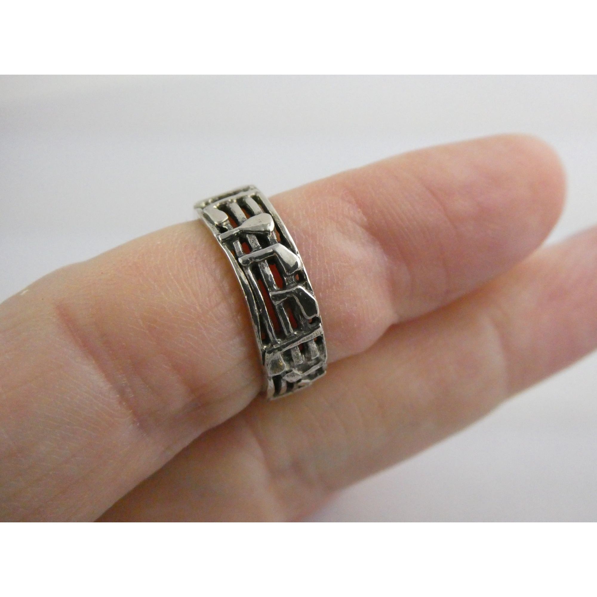 Sterling Silver Music Notes Band Ring 925 Size 6.25 Weighs 3.5 Grams