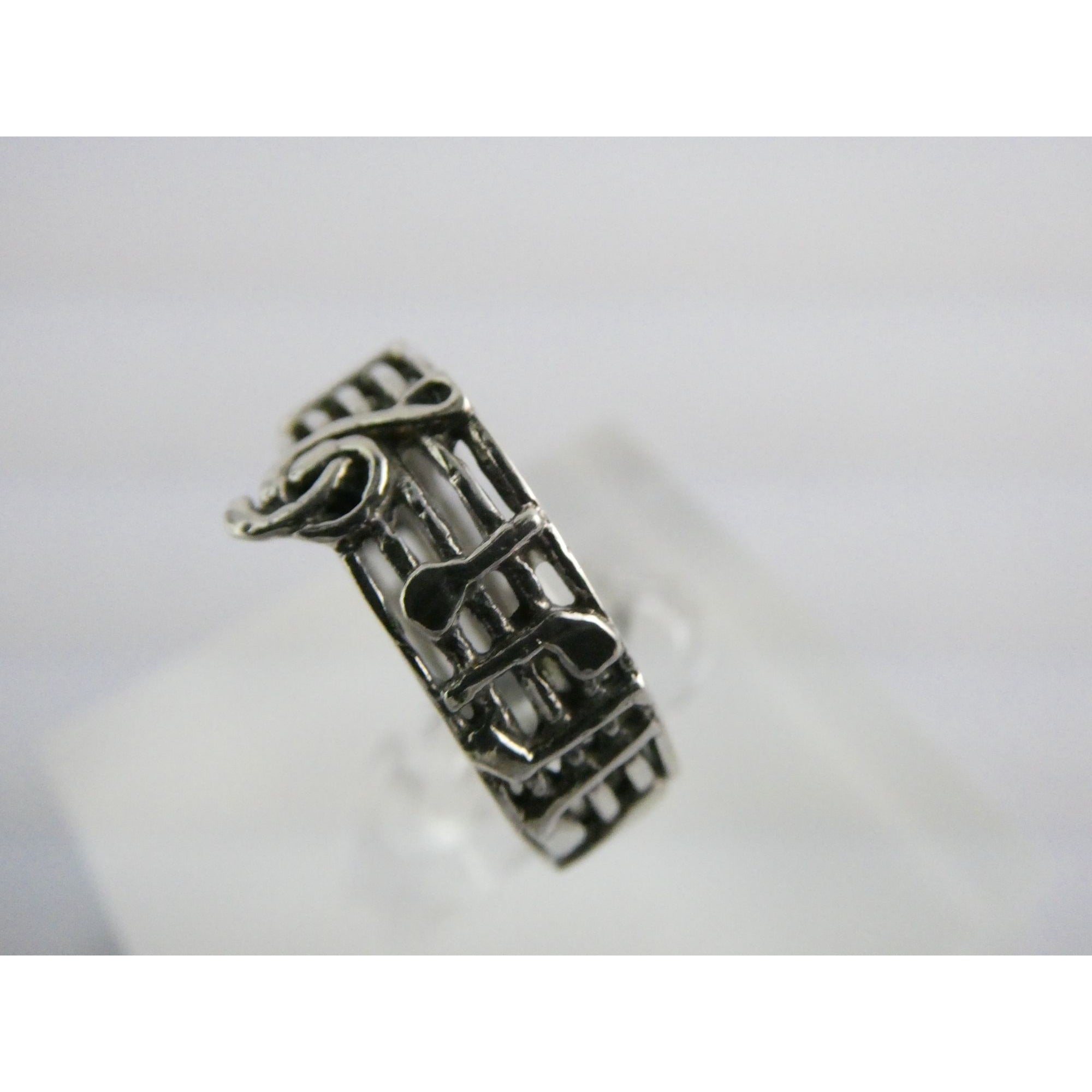 Sterling Silver Music Notes Band Ring 925 Size 6.25 Weighs 3.5 Grams