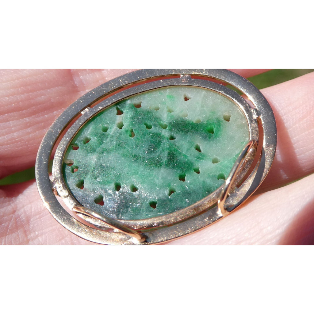 Vintage Chinese 14k Yellow Gold Carved Green Jade Pendant 9g 1.5 Inch Wide