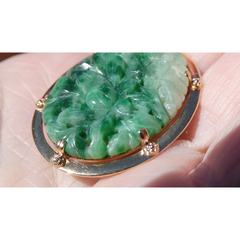 Vintage Chinese 14k Yellow Gold Carved Green Jade Pendant 9g 1.5 Inch Wide