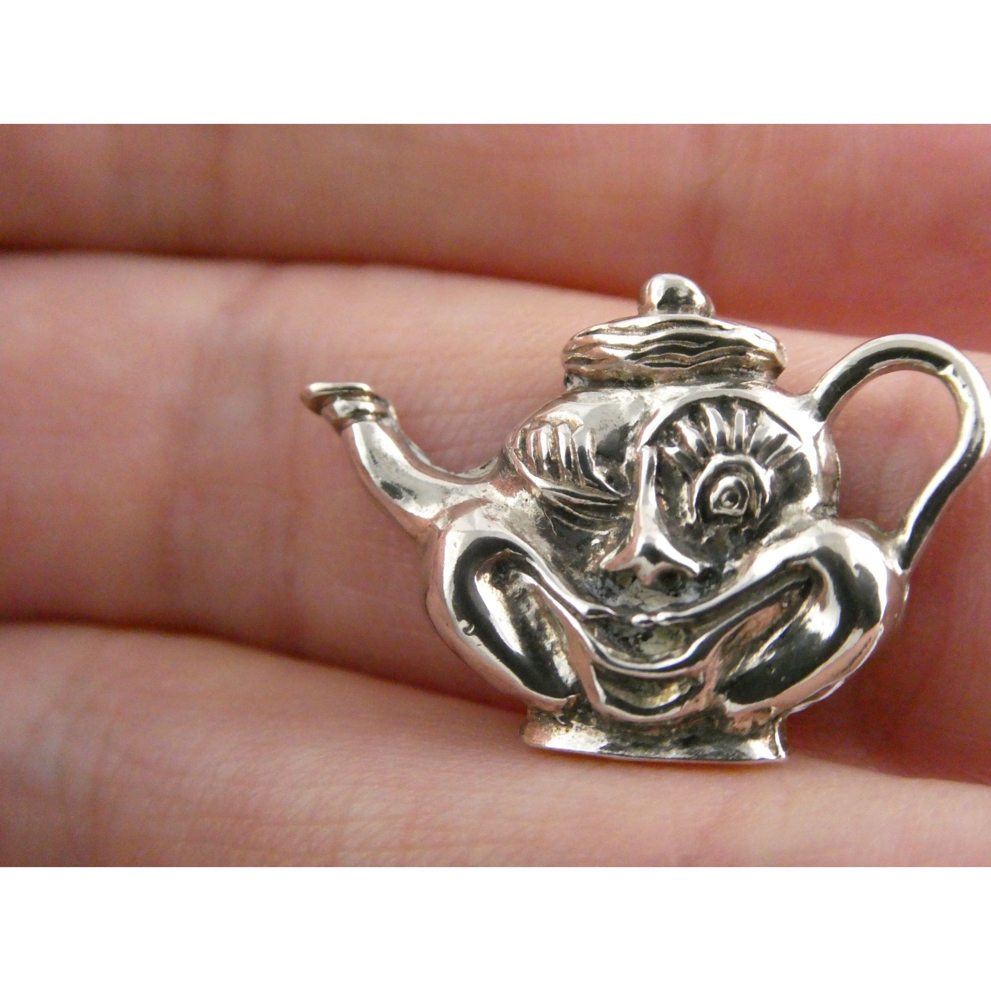 Vintage Funny Face Cartoon Character Teapot Pendant 925 3.2g 1 Inch Length
