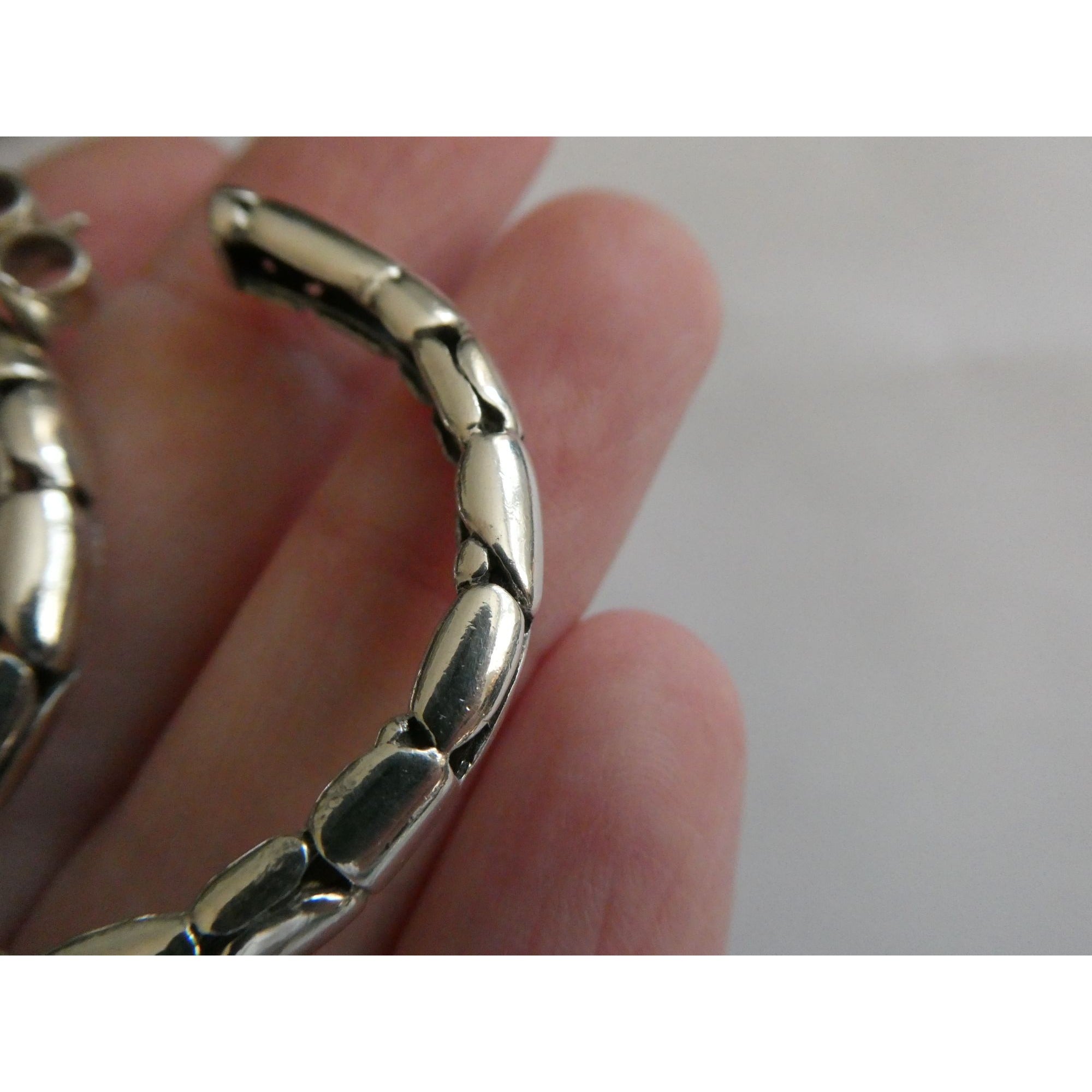 John Hardy Kali Sterling Silver Pebble Design Hoop Earrings 15.8g 41mm Diameter