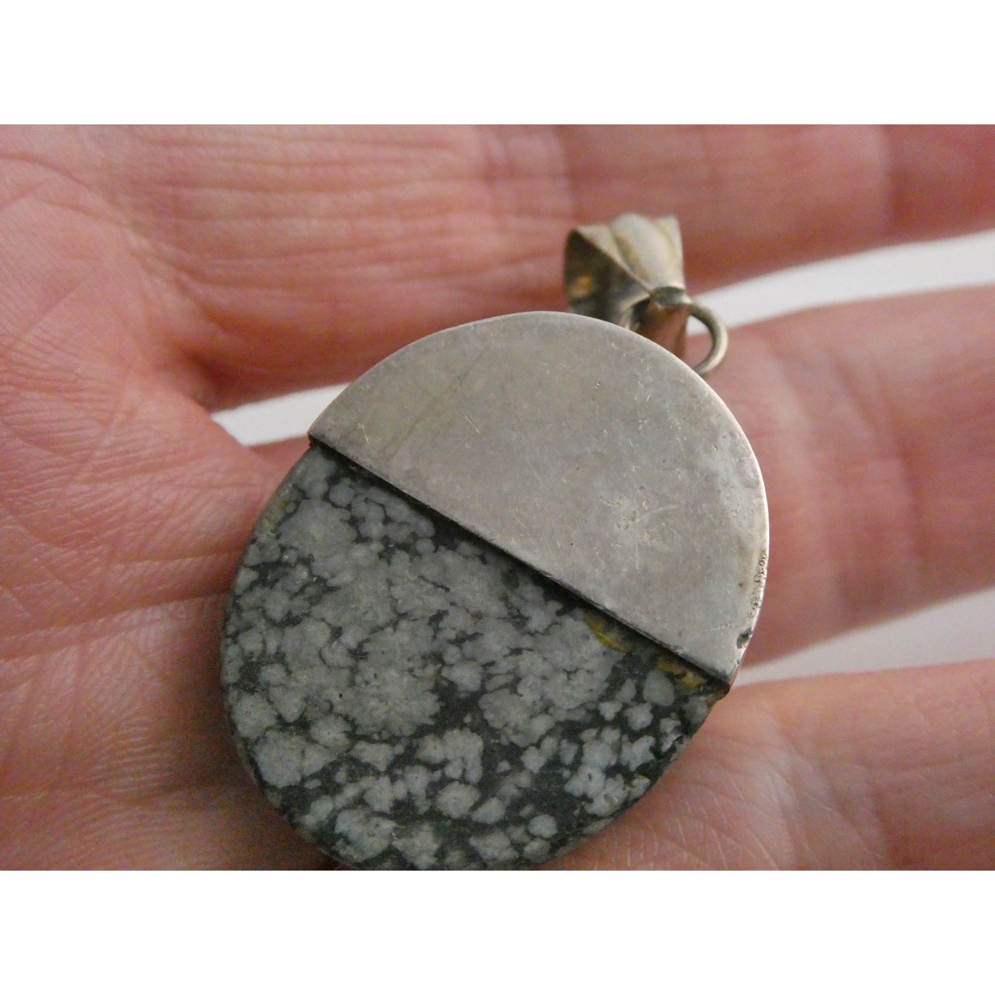Sterling Silver Snowflake Obsidian Pendant 9g Weight 41mm Total Length