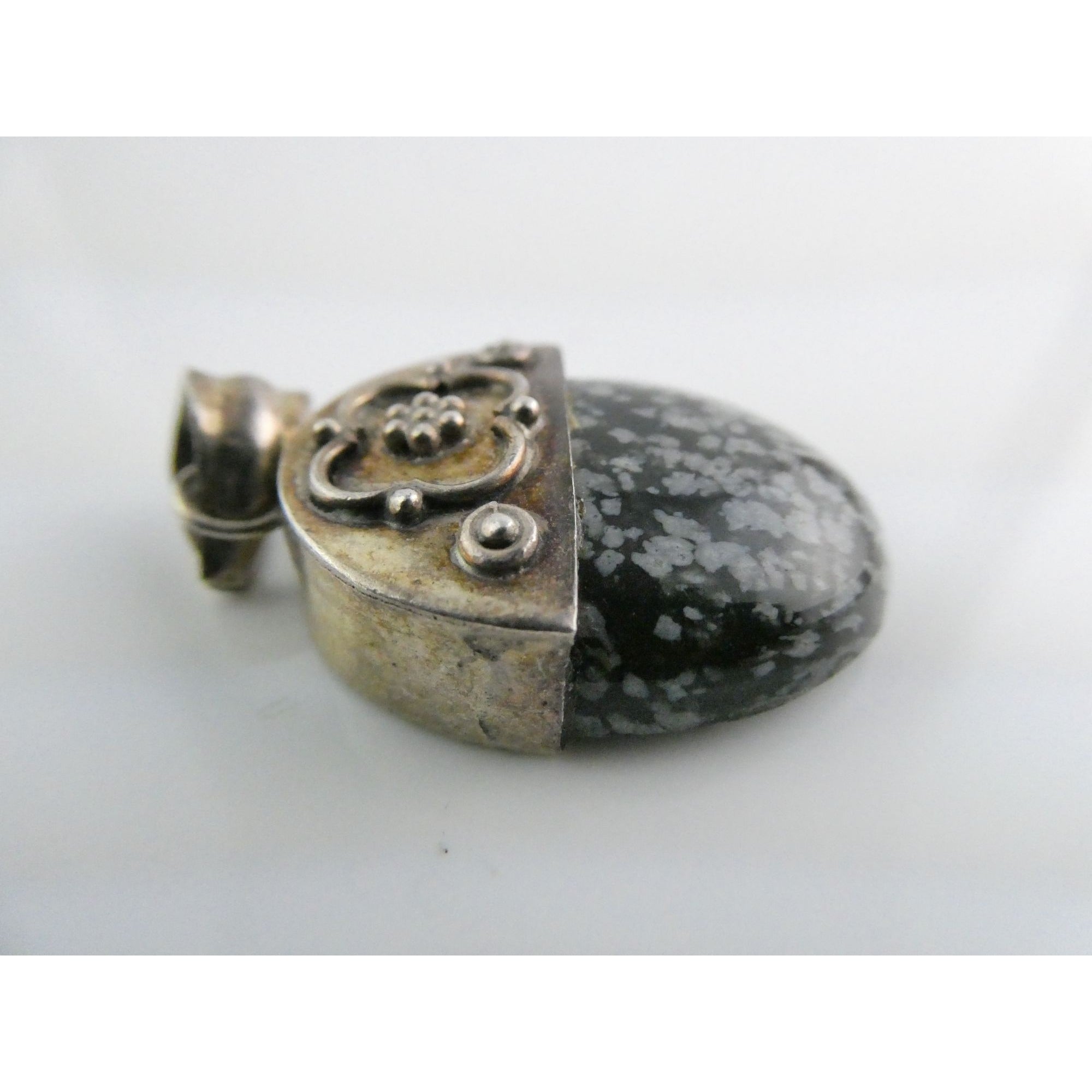 Sterling Silver Snowflake Obsidian Pendant 9g Weight 41mm Total Length