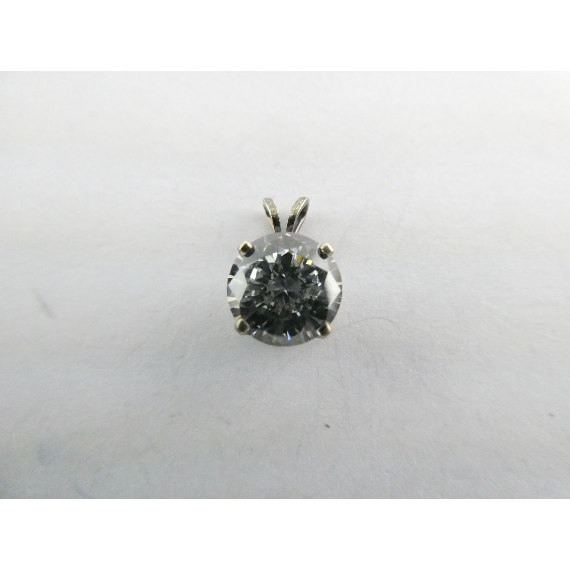 DQCZ Sterling Silver Round Pendant 1.4g Weight 11.88mm Total Length