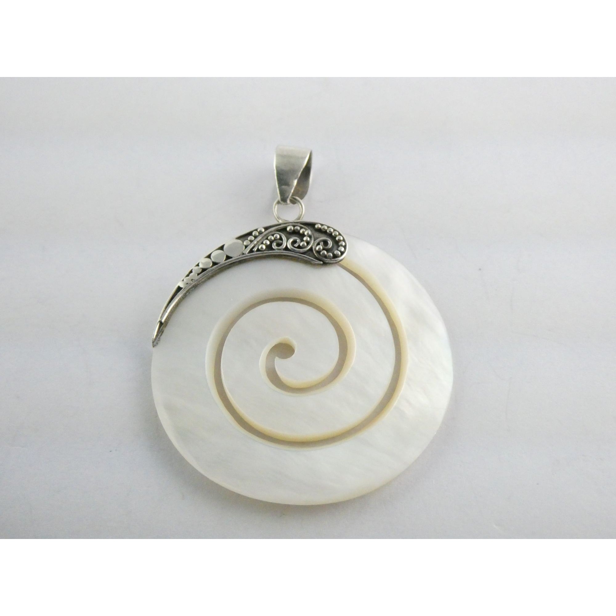 Sterling Silver Mother of Pearl Shell Spiral Cut Disc Pendant 4.7g 925 1.75 Inch