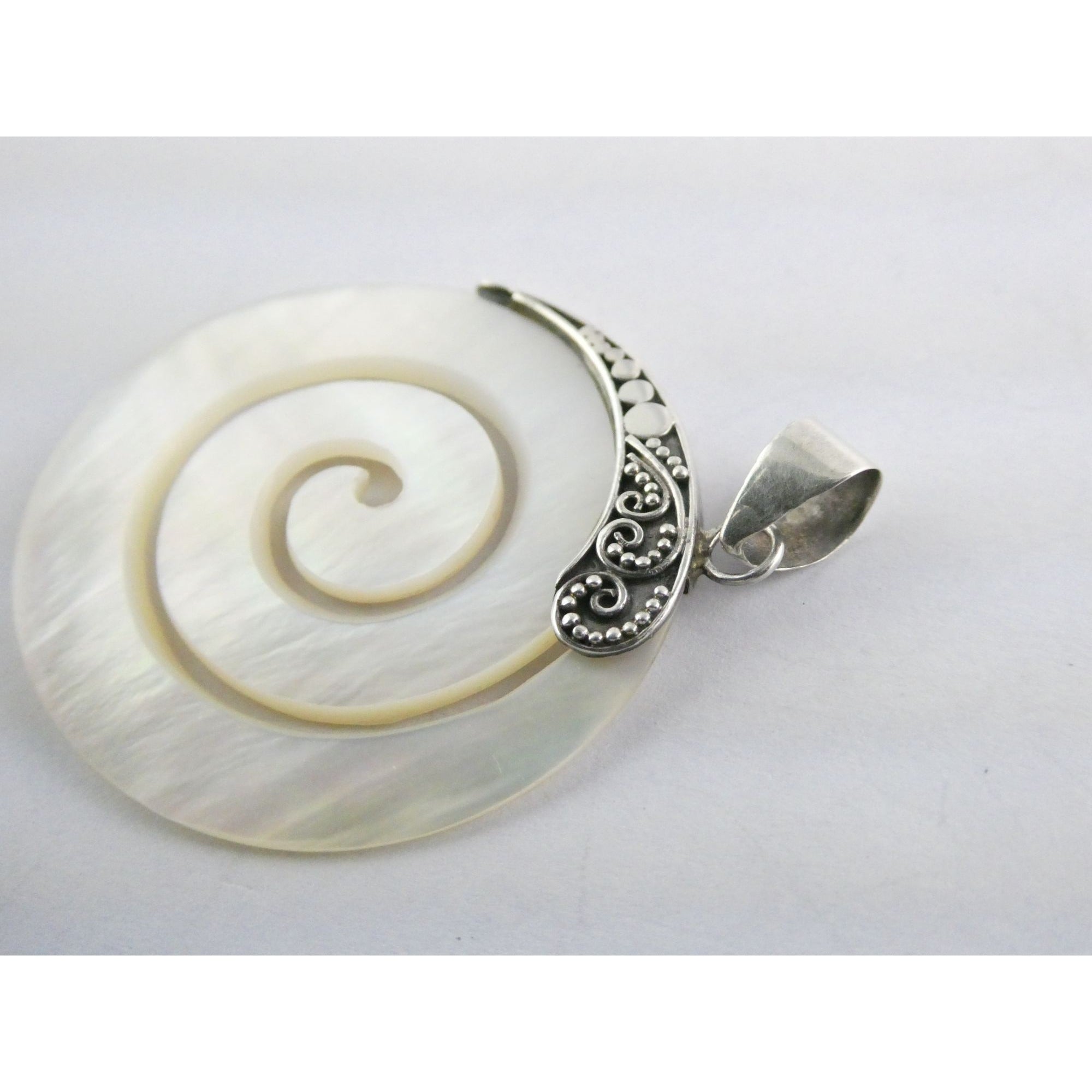Sterling Silver Mother of Pearl Shell Spiral Cut Disc Pendant 4.7g 925 1.75 Inch