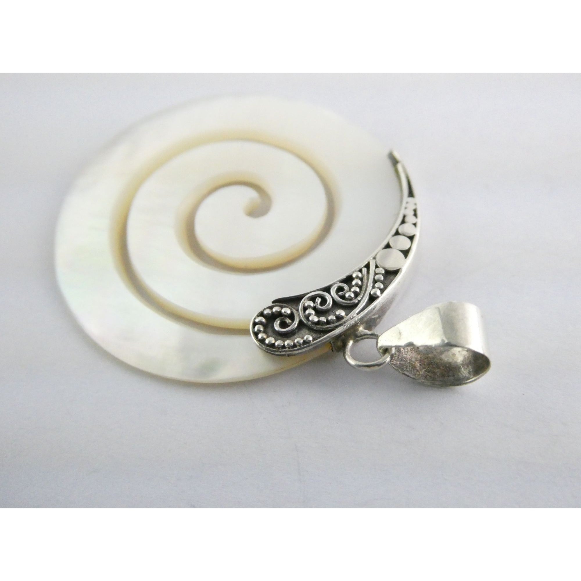 Sterling Silver Mother of Pearl Shell Spiral Cut Disc Pendant 4.7g 925 1.75 Inch