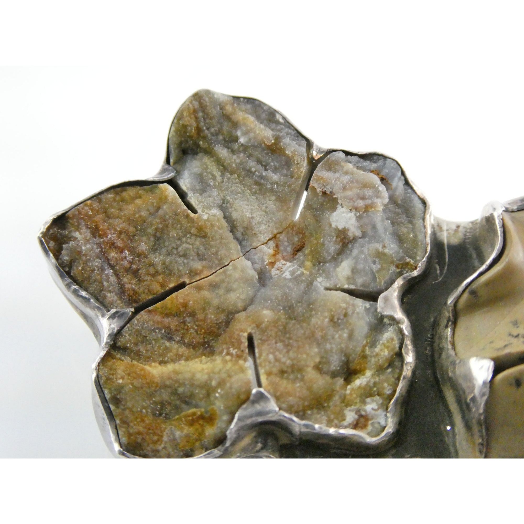 Amy Kahn Russell AKR Carved Jasper Leaf Agate Flower Sterling Silver Pin Pendant