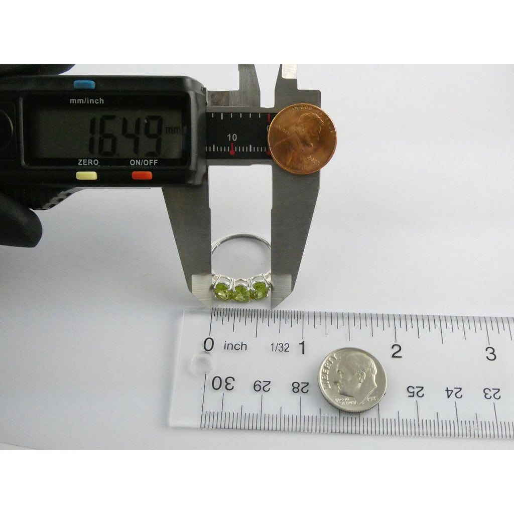 STS Sterling Silver Three Stone Green Peridot Ring Size 8 Weighs 2.6g
