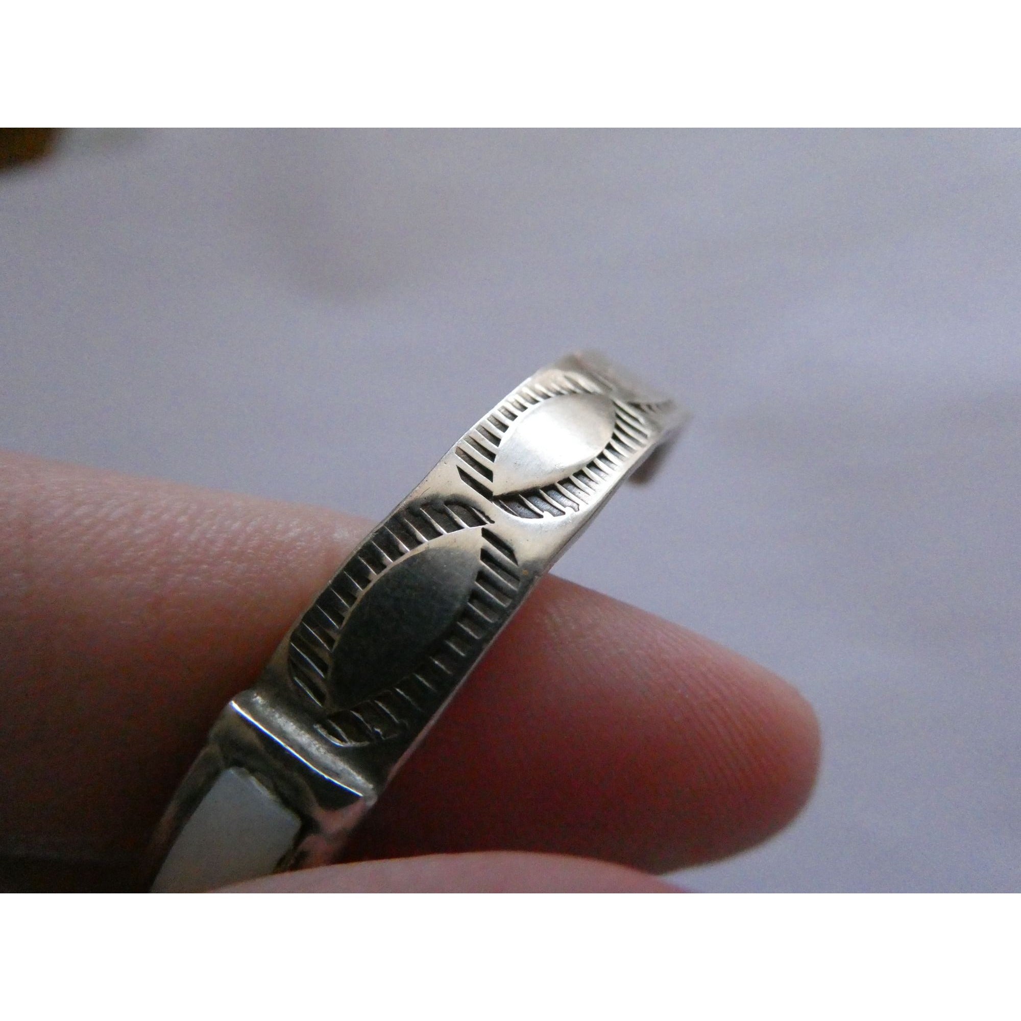 Vintage Southwestern Unmarked Sterling Silver Turquoise Onyx MOP Cuff Bracelet