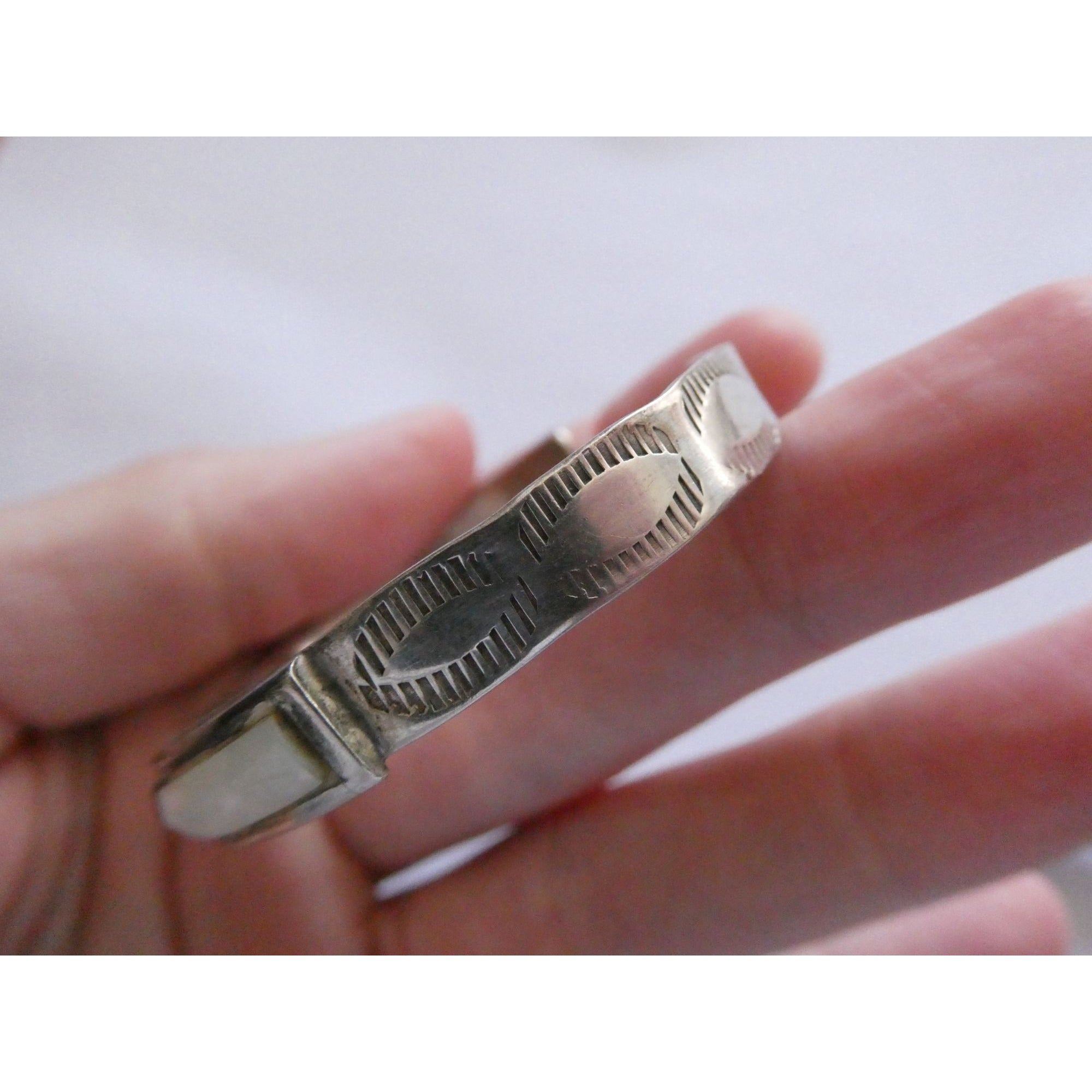 Vintage Southwestern Unmarked Sterling Silver Turquoise Onyx MOP Cuff Bracelet