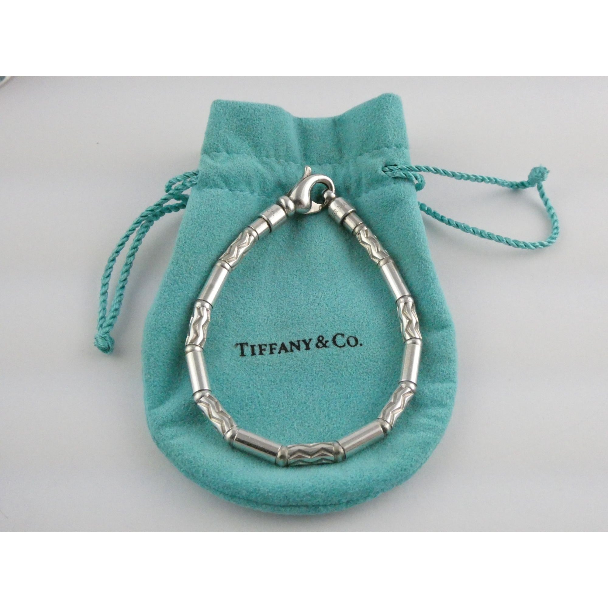 Tiffany and Co Sterling Silver Aztec Zig Zag Link Bracelet with Pouch 7 Inches