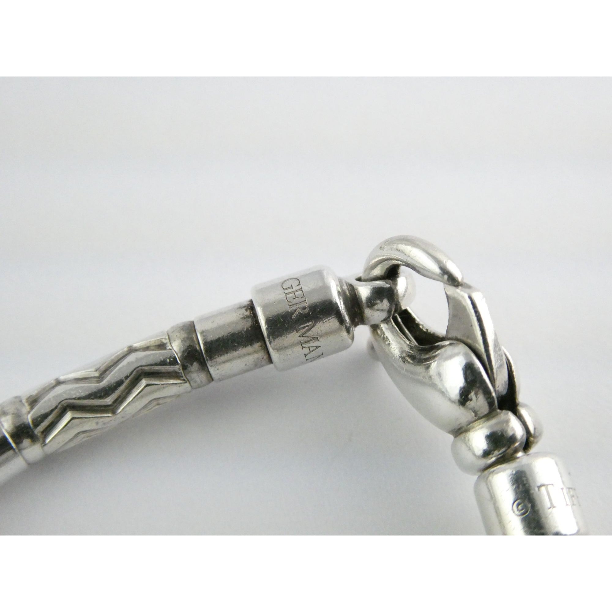 Tiffany and Co Sterling Silver Aztec Zig Zag Link Bracelet with Pouch 7 Inches