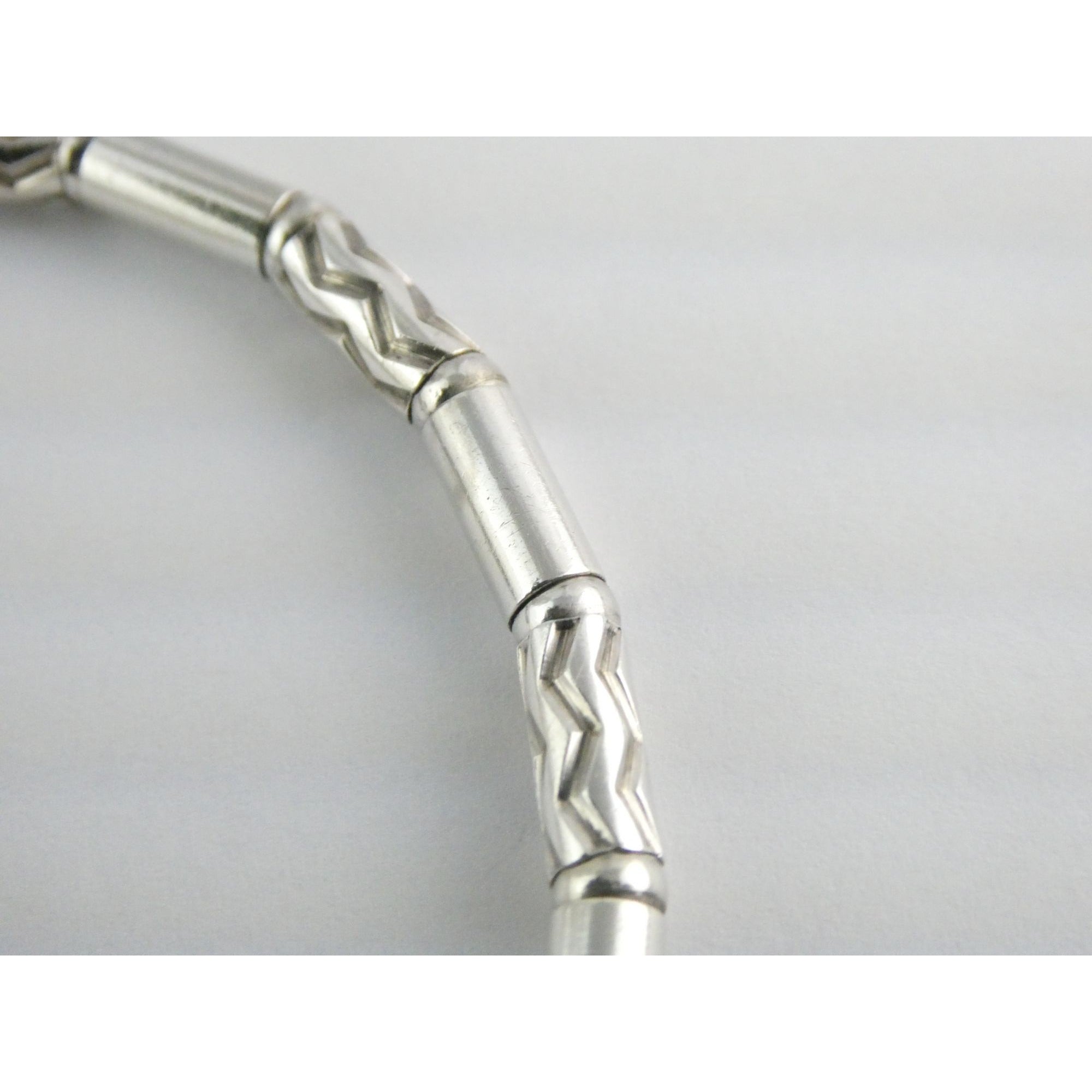 Tiffany and Co Sterling Silver Aztec Zig Zag Link Bracelet with Pouch 7 Inches