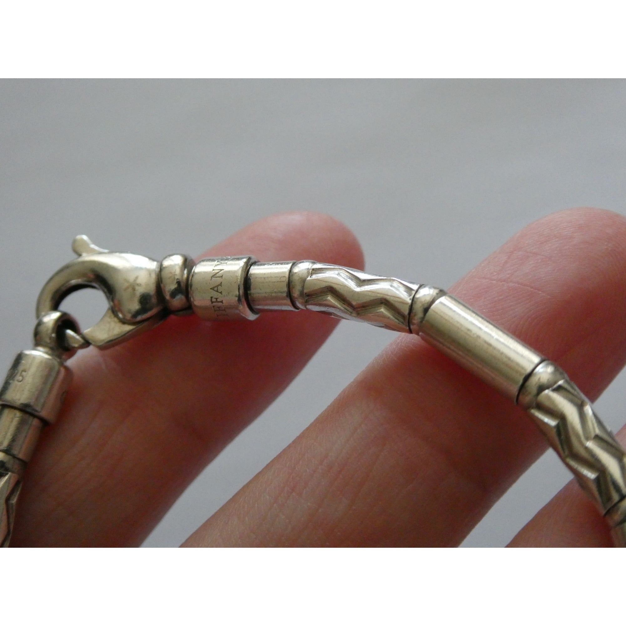 Tiffany and Co Sterling Silver Aztec Zig Zag Link Bracelet with Pouch 7 Inches
