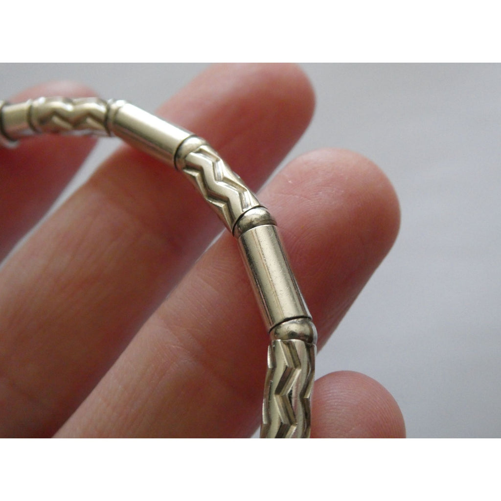 Tiffany and Co Sterling Silver Aztec Zig Zag Link Bracelet with Pouch 7 Inches
