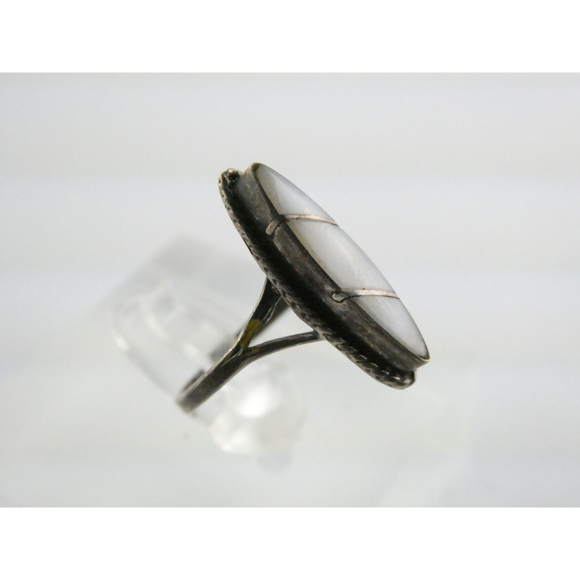 Vintage Taxco Mexico Sterling Silver MOP Shell Inlay Ring Size 5 1.6g AS IS