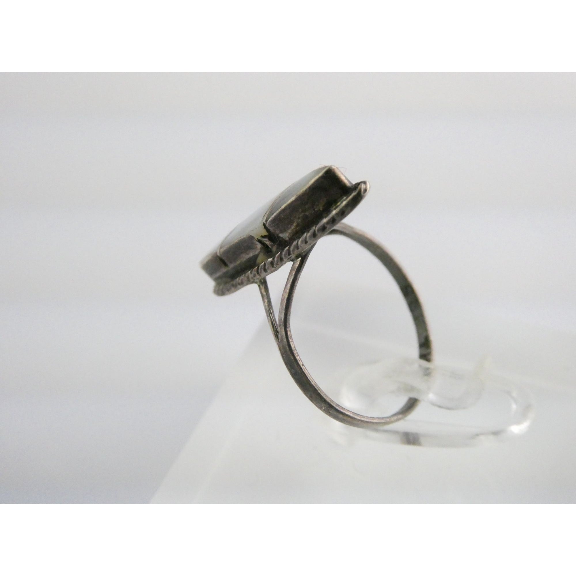 Vintage Taxco Mexico Sterling Silver MOP Shell Inlay Ring Size 5 1.6g AS IS