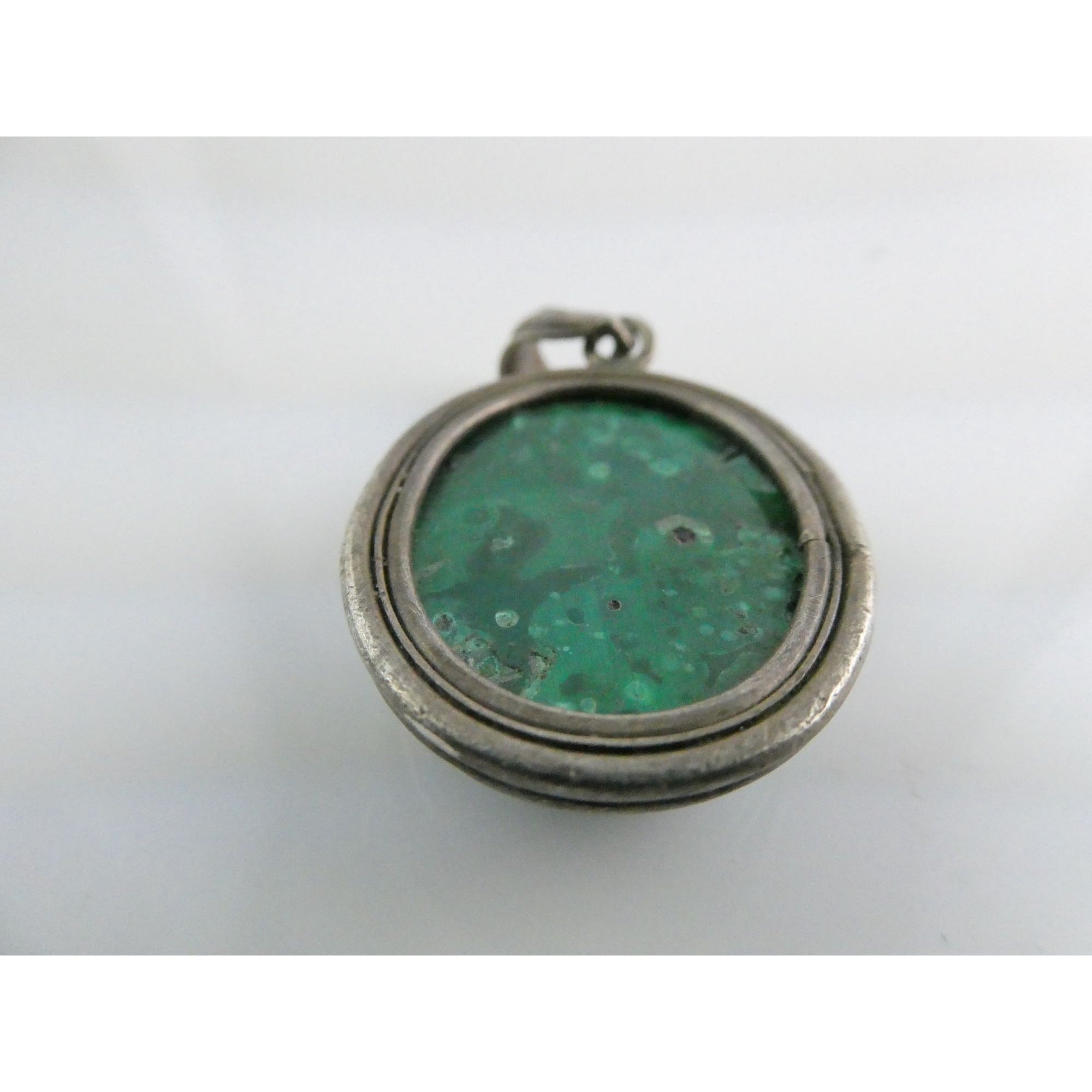 Sterling Silver Malachite Oval Cabochon Pendant 17g 45mm Total Length