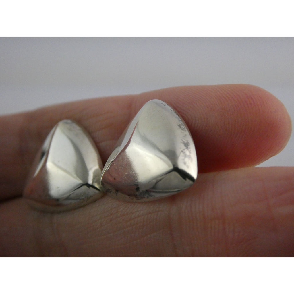 Vintage Bayanihan Sterling Silver Triangular Stud Earrings 4.6g .75 In 14k Posts