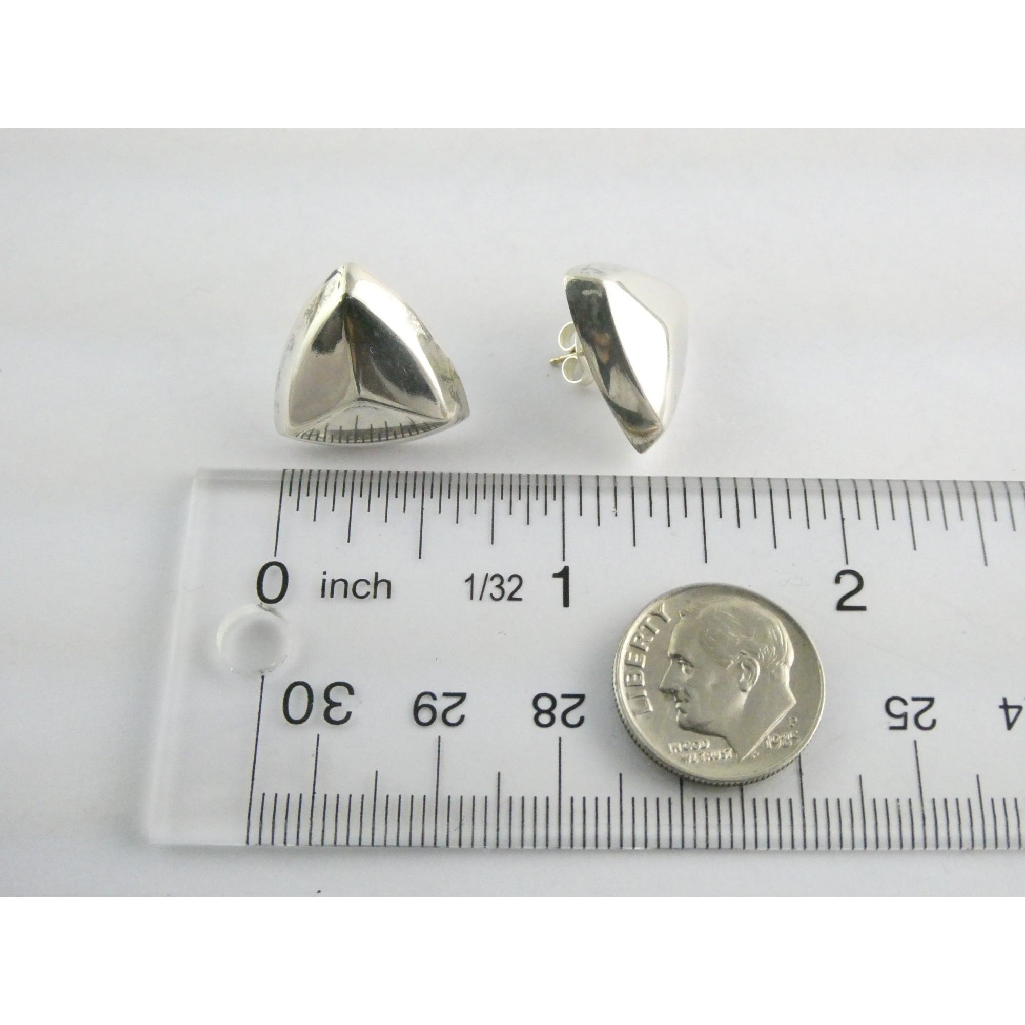 Vintage Bayanihan Sterling Silver Triangular Stud Earrings 4.6g .75 In 14k Posts
