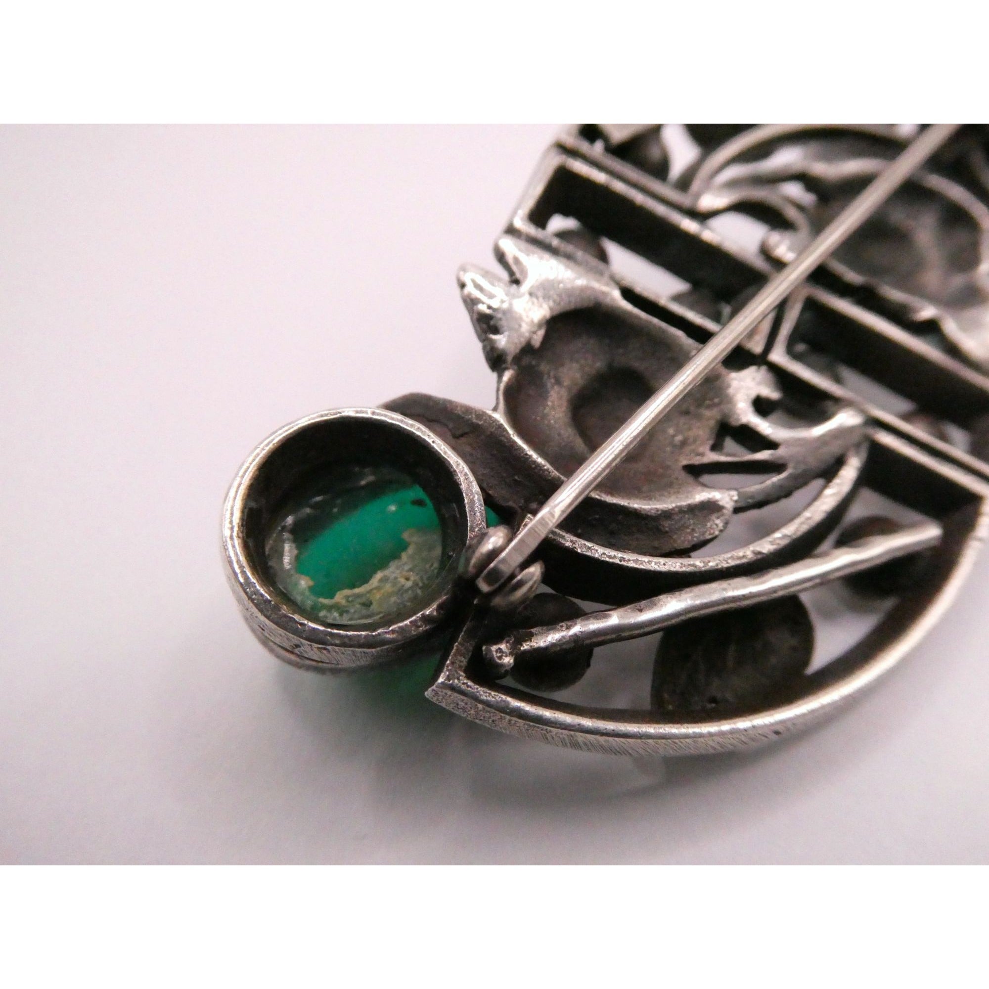 Antique German Sterling Silver Green Gripoix Glass Floral Design Pin Brooch 30g
