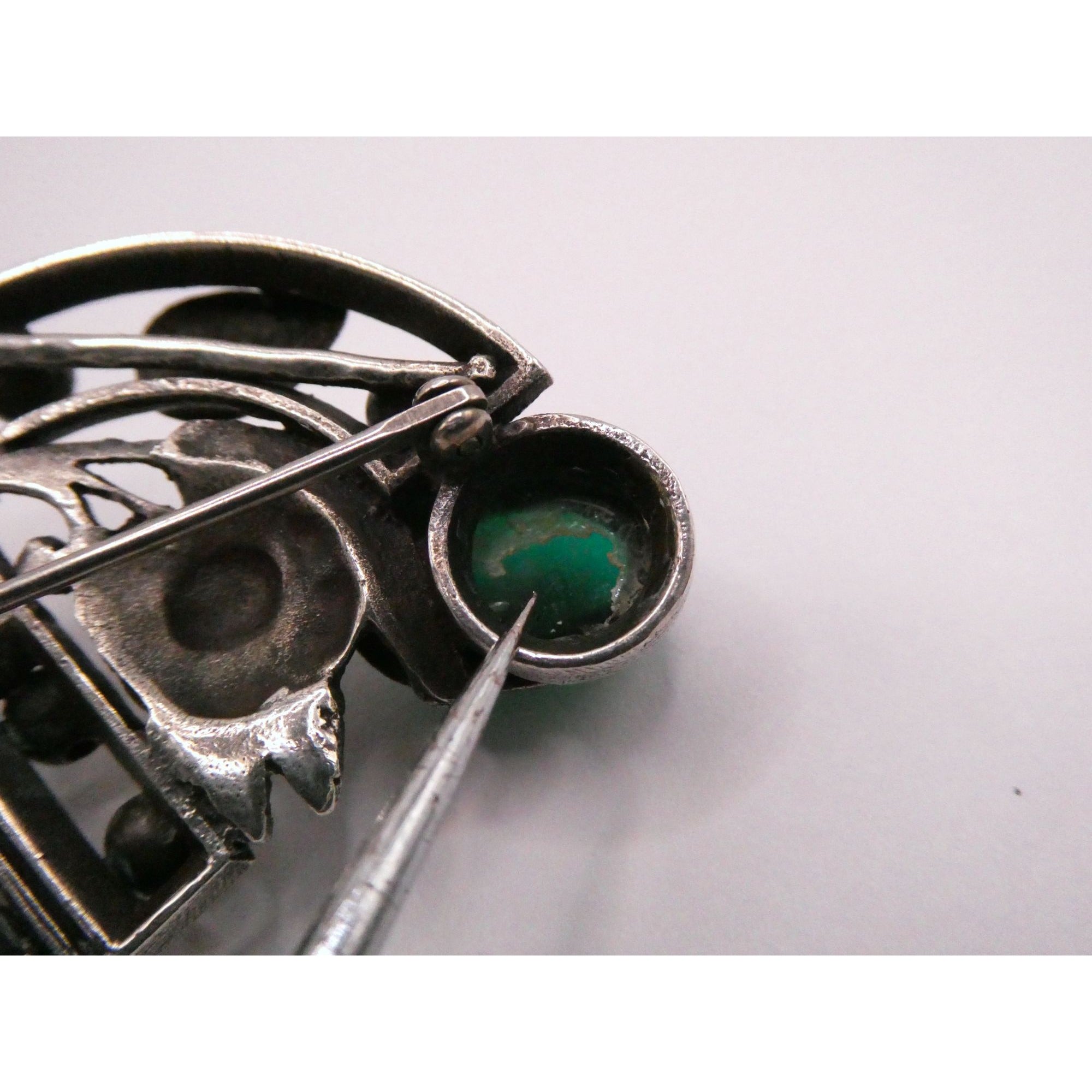 Antique German Sterling Silver Green Gripoix Glass Floral Design Pin Brooch 30g