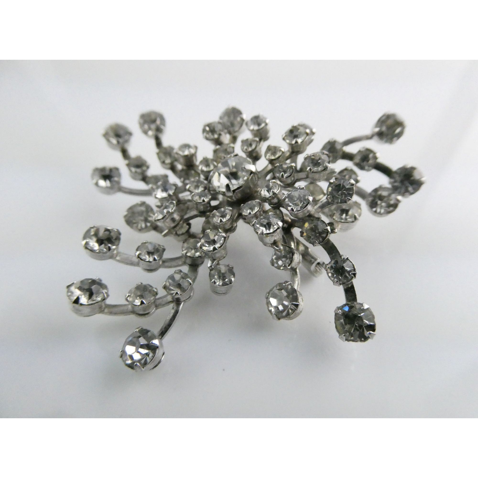 Vintage Unsigned Silver Tone Metal White Rhinestone Cluster Pin Brooch 12g 52mm