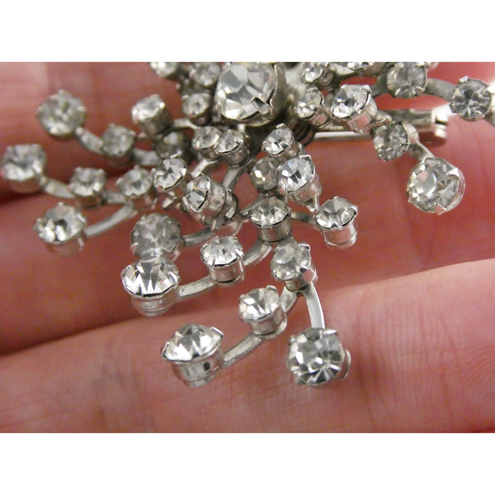 Vintage Unsigned Silver Tone Metal White Rhinestone Cluster Pin Brooch 12g 52mm