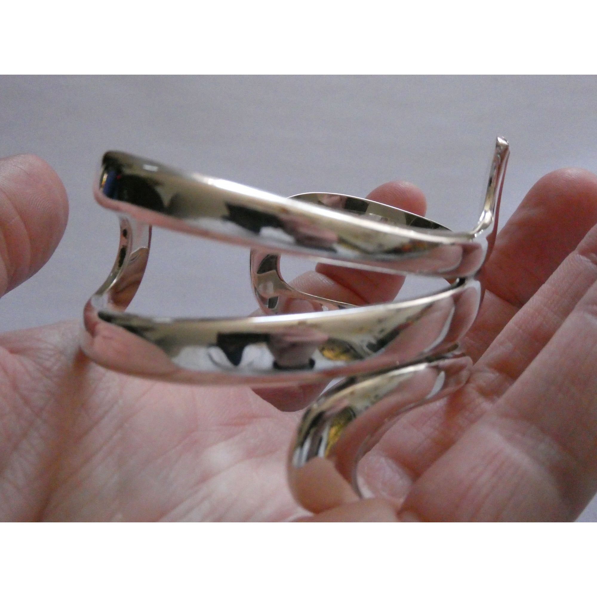 James Avery Sterling Silver Avante Swirl Wave Cuff Bracelet 67g 7 Inches Size