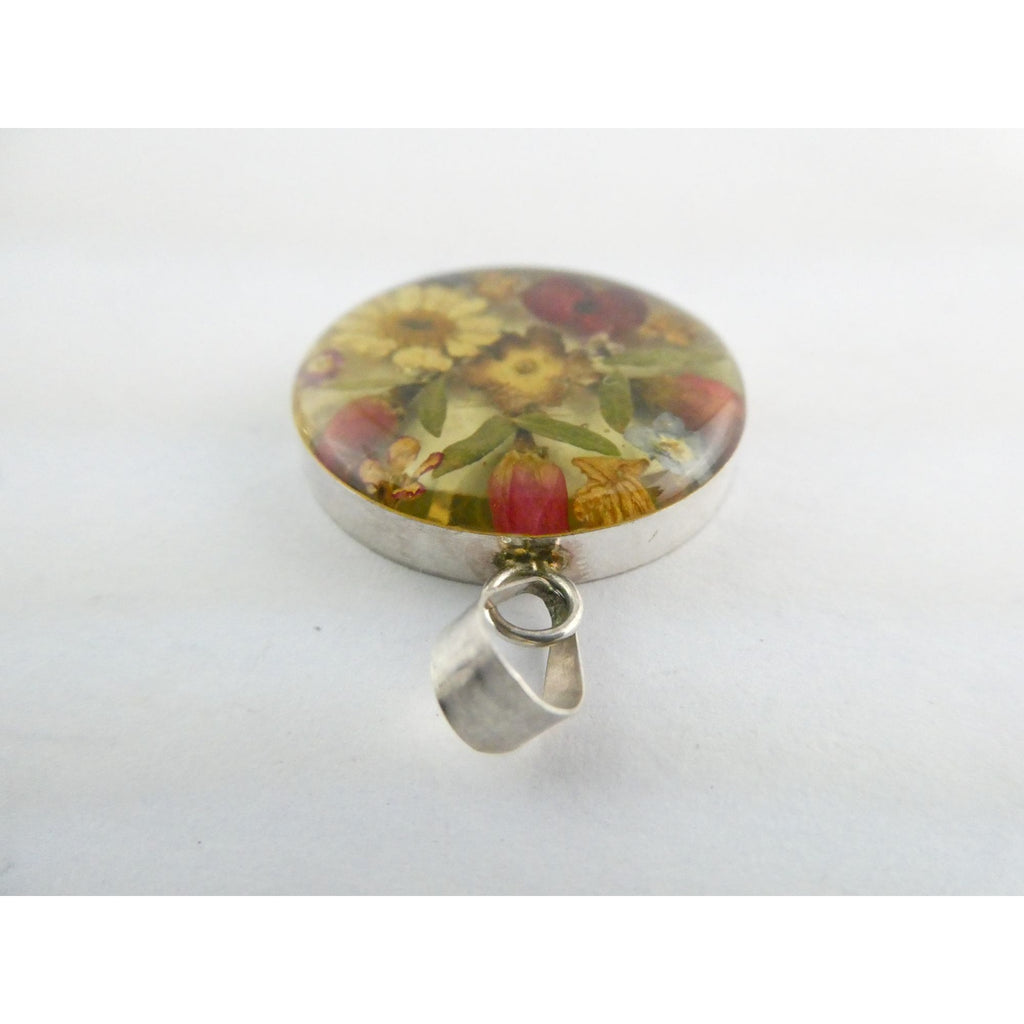 Sterling Silver Resin Encased Dried Flowers Circle Pendant 5.5g 39mm Length