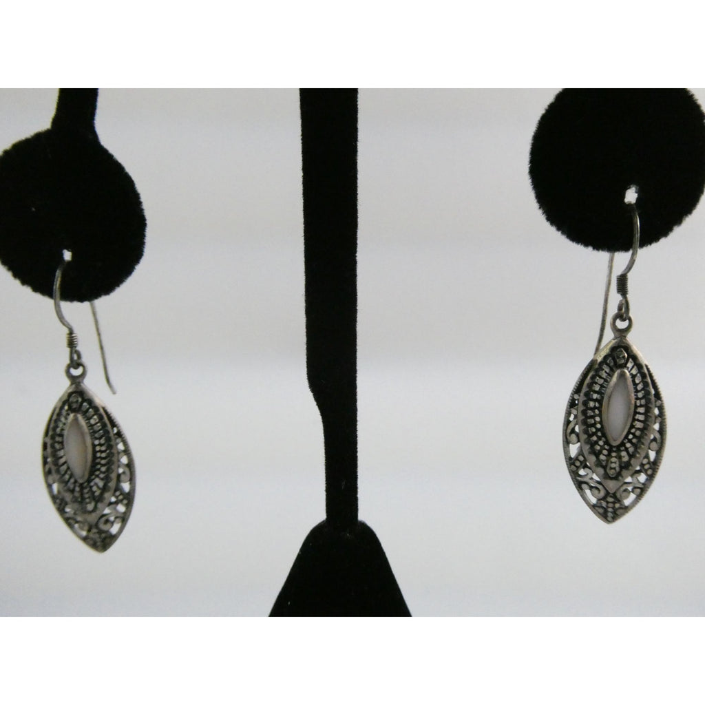 Vintage Silver Cloud Sterling Silver MOP Shell Pointed Oval Dangling Earrings 7g