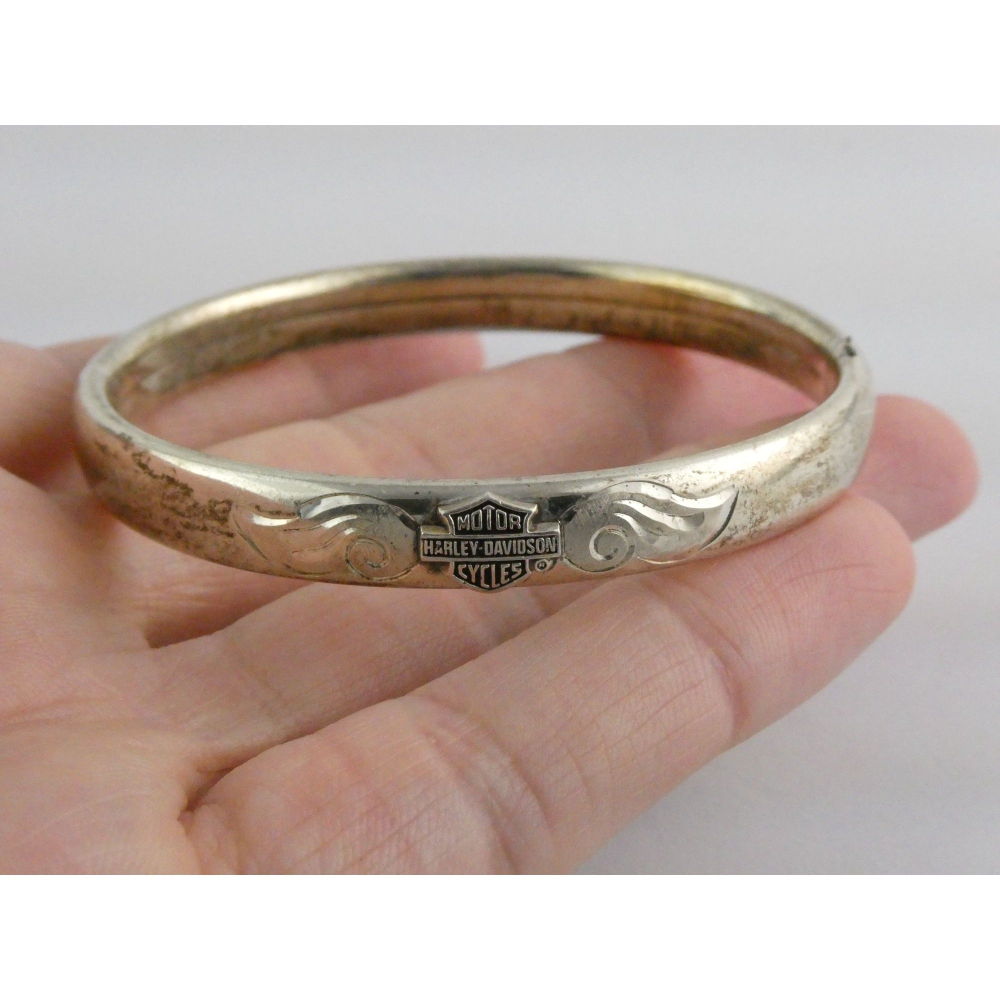 Harley Davidson Sterling Silver Etched Wings Bangle Bracelet 14.3g 7.5 Inches
