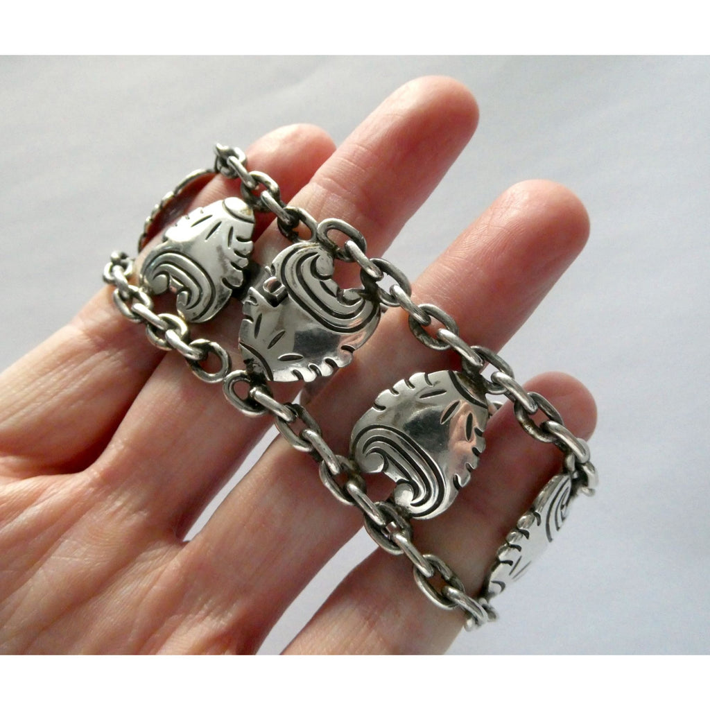 Hector Aquilar 940 Sterling Silver Medallion Link Bracelet Mexico 6 3/8 Inches