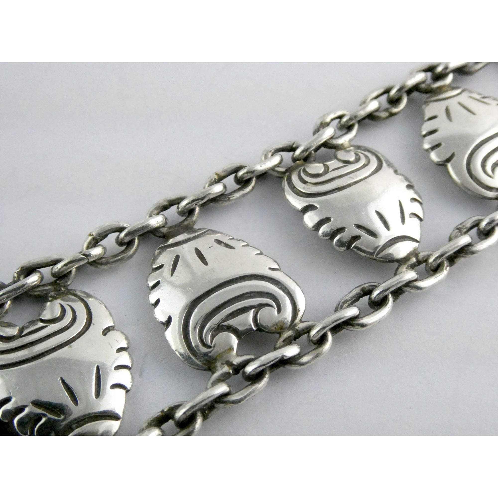 Hector Aquilar 940 Sterling Silver Medallion Link Bracelet Mexico 6 3/8 Inches