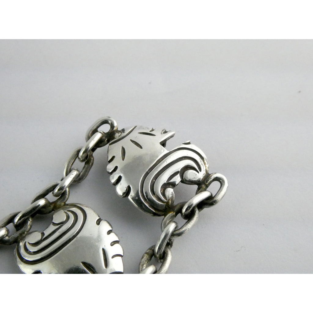 Hector Aquilar 940 Sterling Silver Medallion Link Bracelet Mexico 6 3/8 Inches