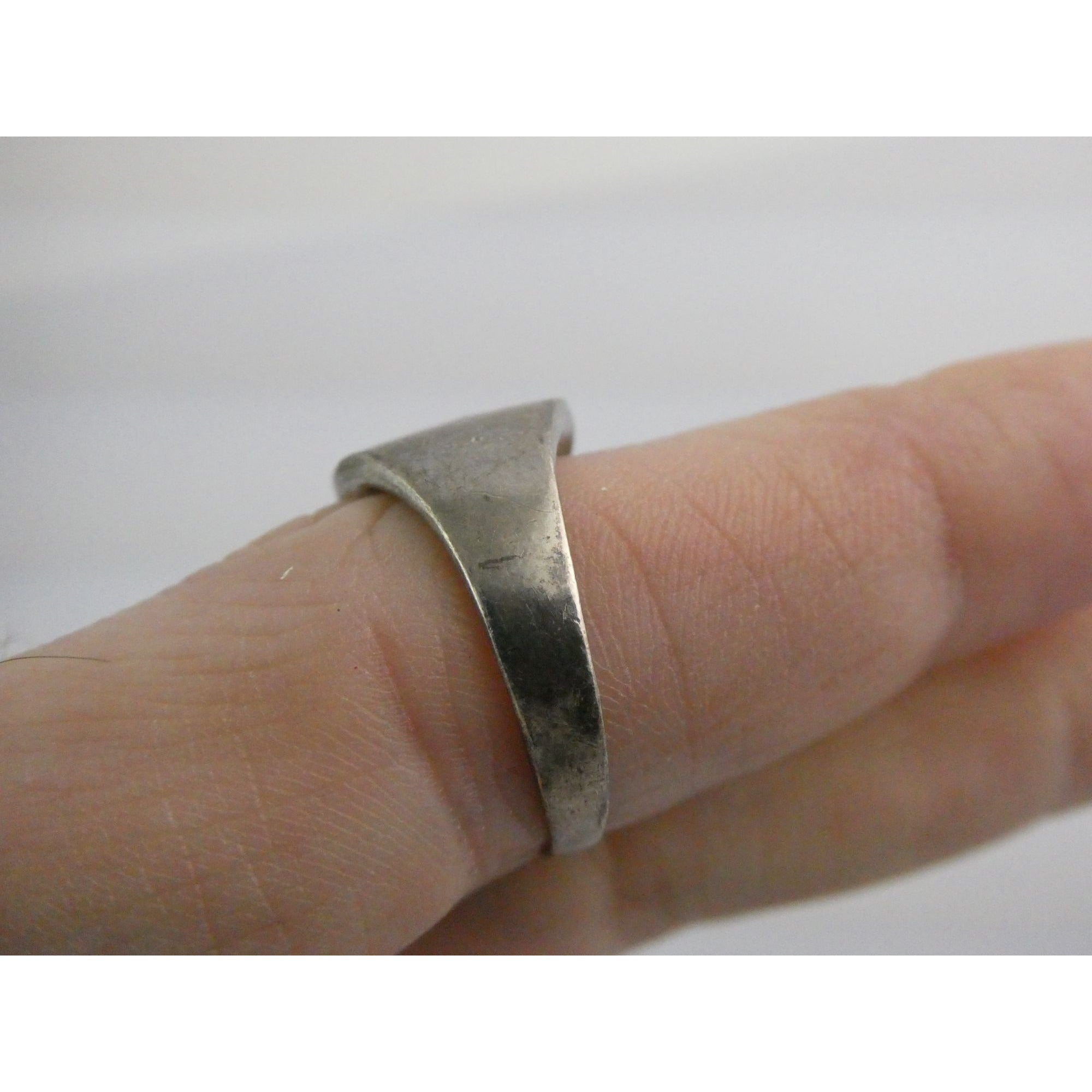 Sterling Silver Pink Mother of Pearl Shell Inlay ring 925 Size 8.25 Weighs 4.6g